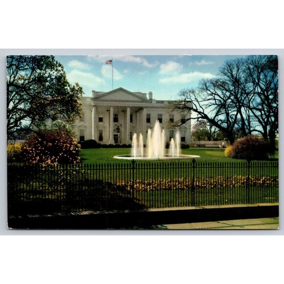 Postcard Washington D. C. The White House Pennsylvania Avenue c1950s Fountain - Picture 1 of 2